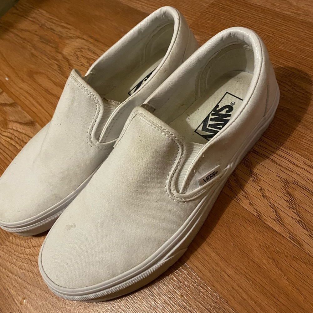 Women’s White vans